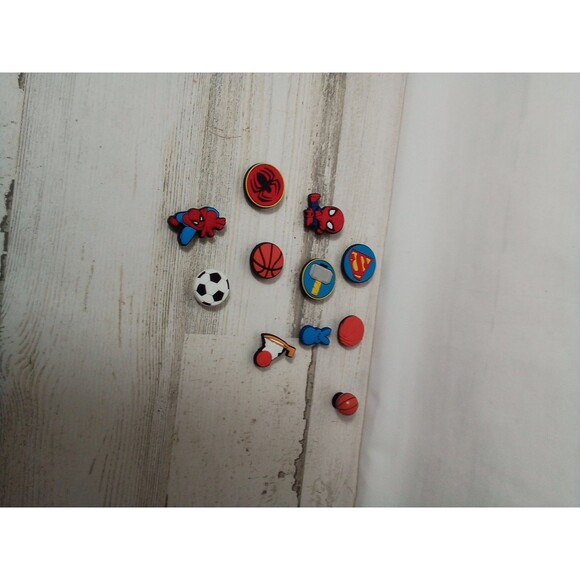 Croc Jibbitz Assorted Accessories 11 pieces  Superman / Spider-Man / Sports - Picture 5 of 7